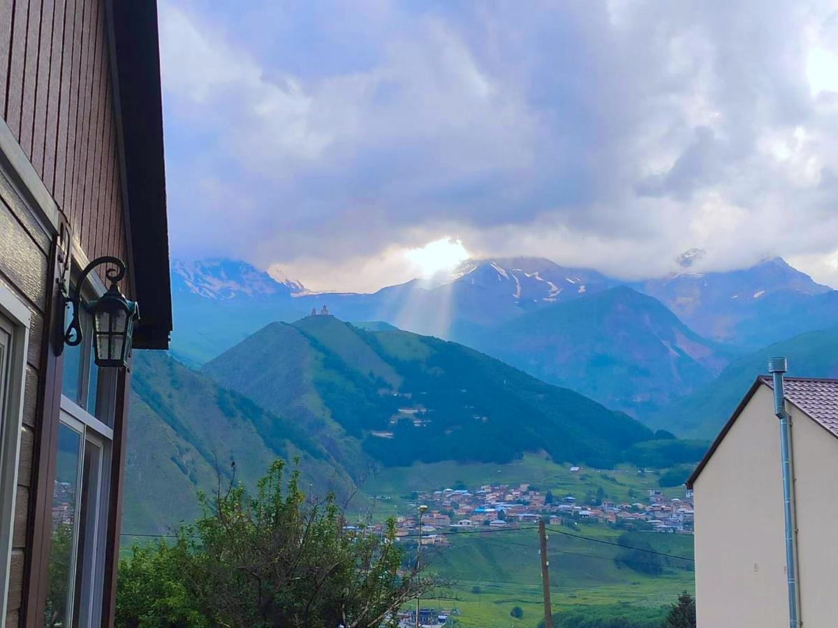 Greenhill Kazbegi Luaran gambar